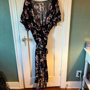 Chelsea & Violet Navy Blue floral wrap around dress.  Size L